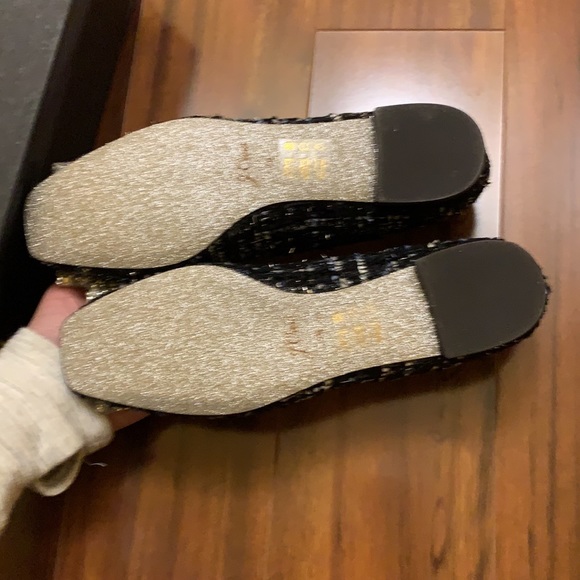 NIB flats - Picture 3 of 3